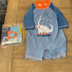 Toddler swimsuit with float